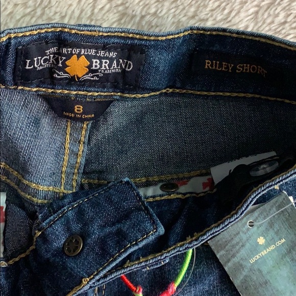 New Lucky Brand Shorts - Picture 2 of 3